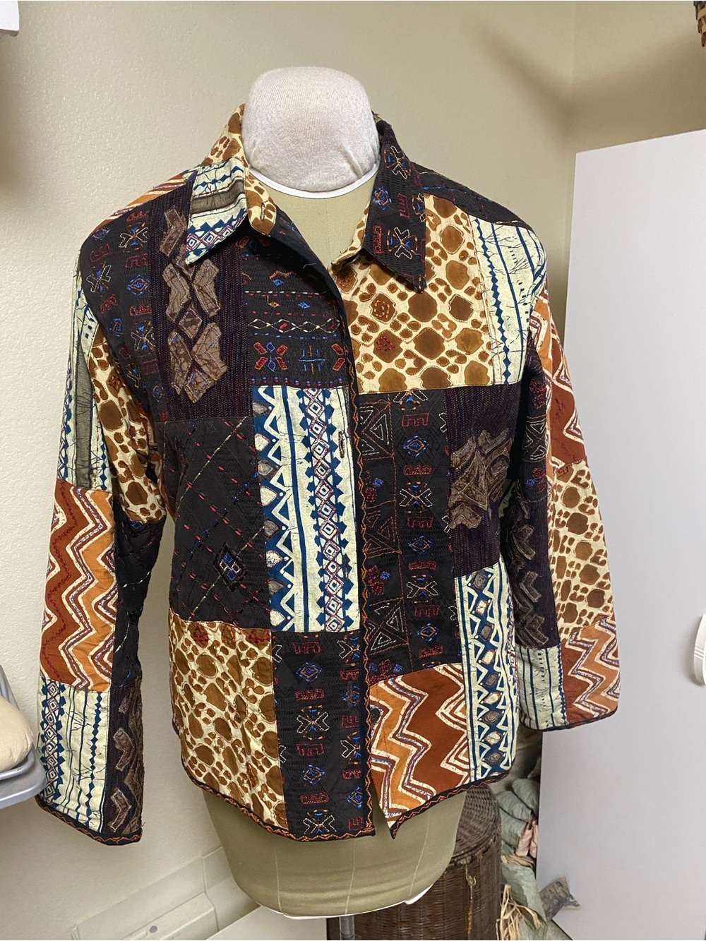 Chico's size 3 (XL) Patchwork Print Button-Up Jacket in Brown Multi